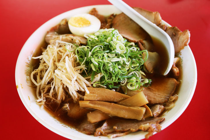 豚菜館の醤油ラーメン - 天理市の「豚菜館」