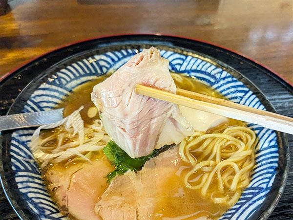 豚肩ロースのレアチャーシュー - 香芝市の「麺の道あをによし」