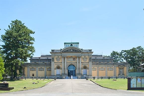 奈良国立博物館